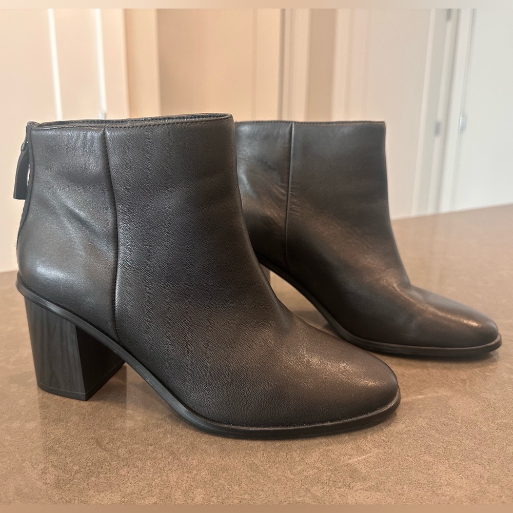 Splendid | Magnolia Bootie | Black | Size 8